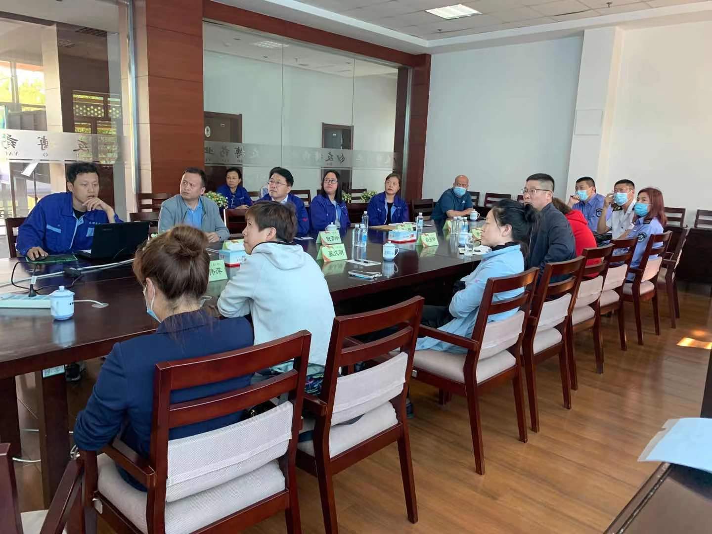 黑龍江省衛健委科教處處長張久明帶隊走訪友搏藥業